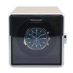 Remontoir Automatique 1 Montre Champagne Métal AXONY - Vue de face avec montre